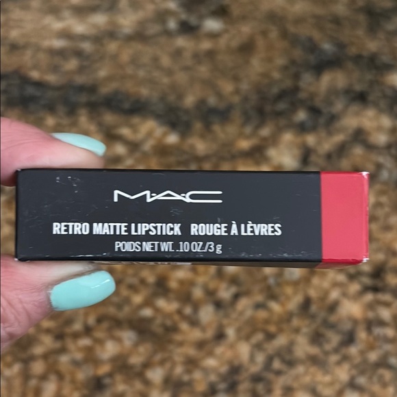 Ruby Woo 707 MAC Cosmetic Red Lipstick Retro Matte, - Picture 2 of 2